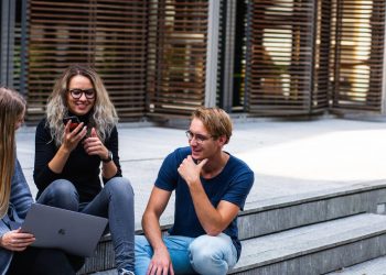 pexels-buro-millennial-1438072